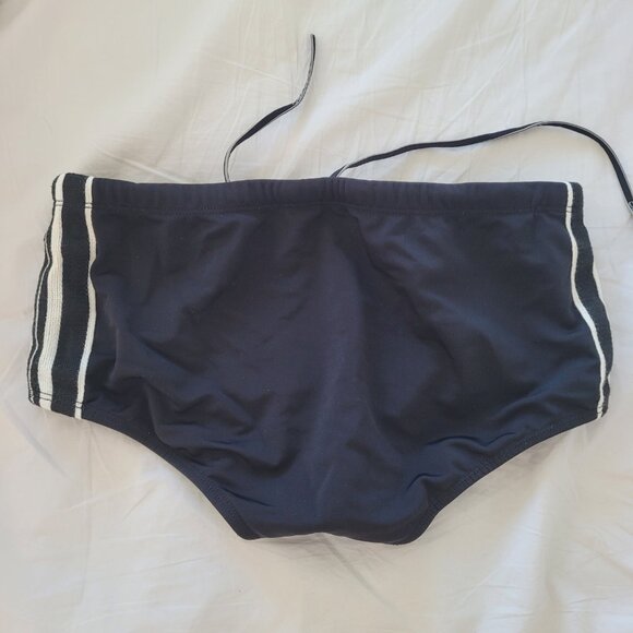 Mens speedo style swimsuit brief - Picture 2 of 3